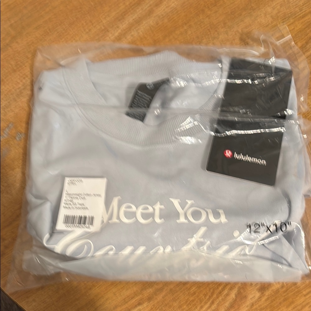 Lululemon Athletica Light Gray Short Sleeve Tee
